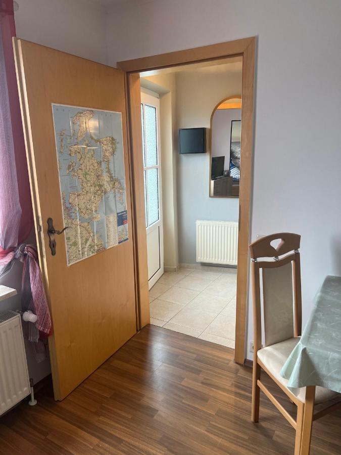 Ferienwohnung Patzig Auf Ruegen Екстериор снимка